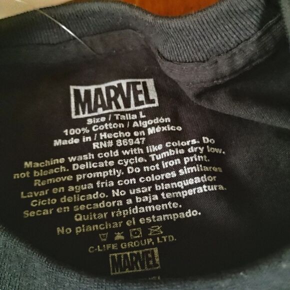 Marvel Comics T-Shirt - Size: Tall Large     (1023) - Picture 4 of 6